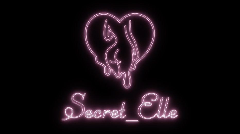 Secret_Elle - Wet T-shirt Outdoor fuck