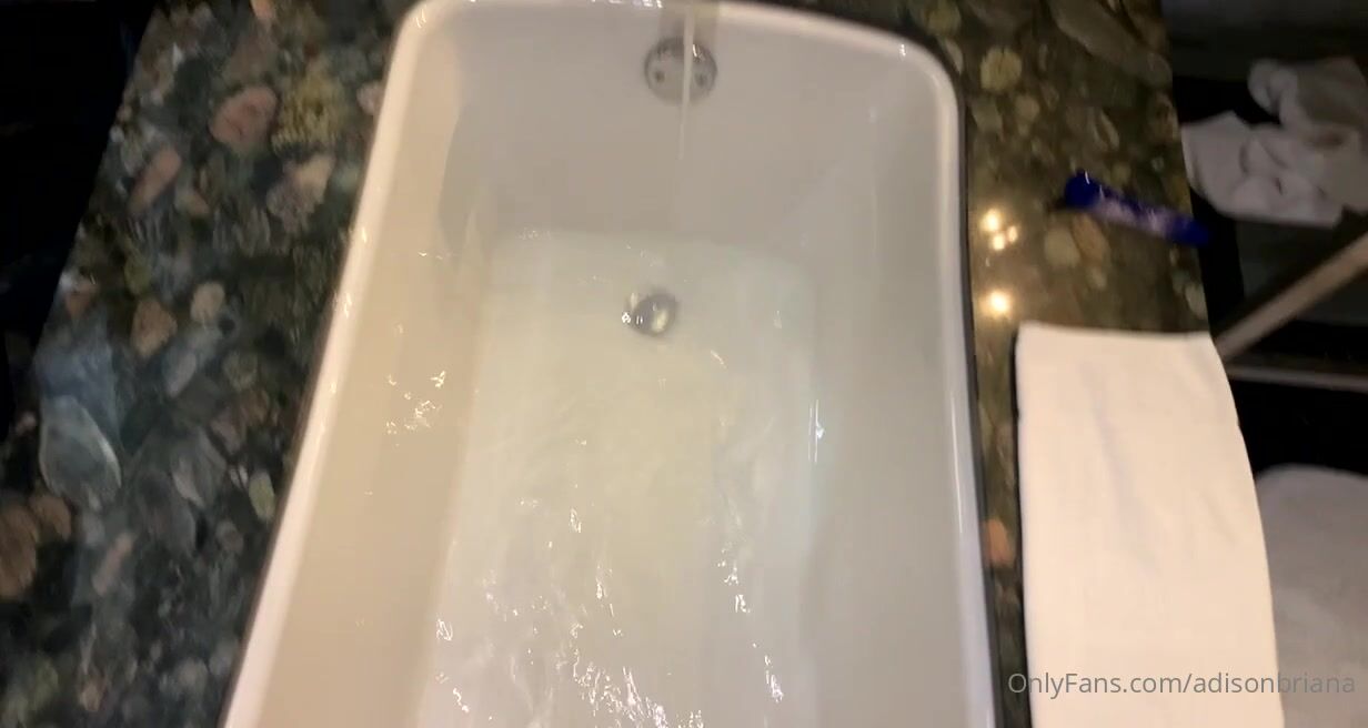 adison briana bathtub