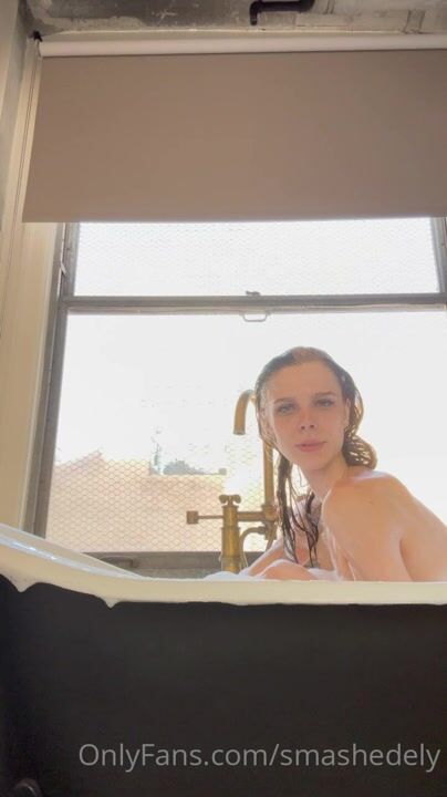 Ashley Matheson nude bathtub