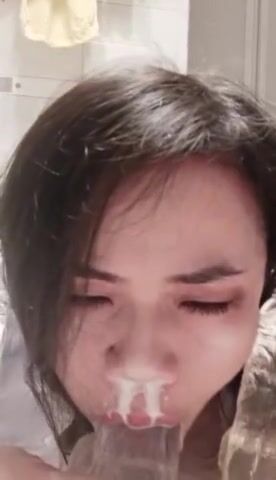 Cum Exploded out of her Nose! - kaleencrab
